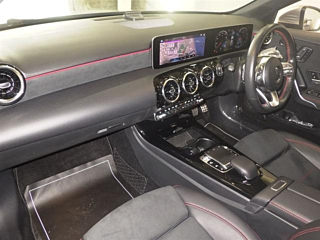 MERCEDES BENZ A CLASS 2019