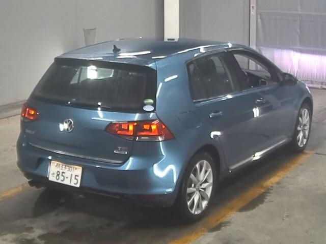 VOLKSWAGEN GOLF 2015