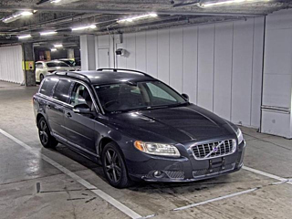 VOLVO V70 2009