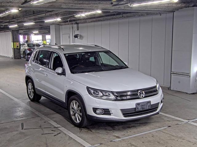 VOLKSWAGEN TIGUAN 2014