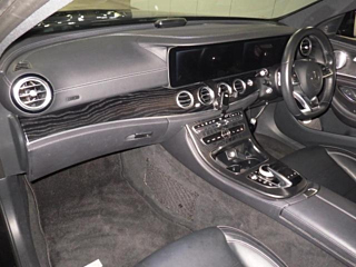 MERCEDES BENZ E CLASS 2017