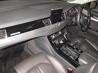 AUDI A8 2016