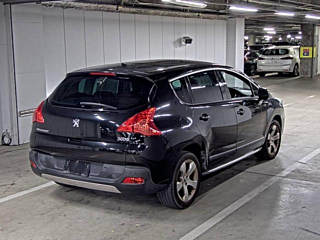 PEUGEOT 3008 2013