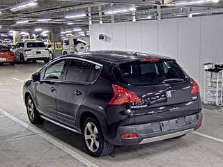 PEUGEOT 3008 2013