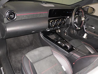 MERCEDES BENZ A CLASS 2019