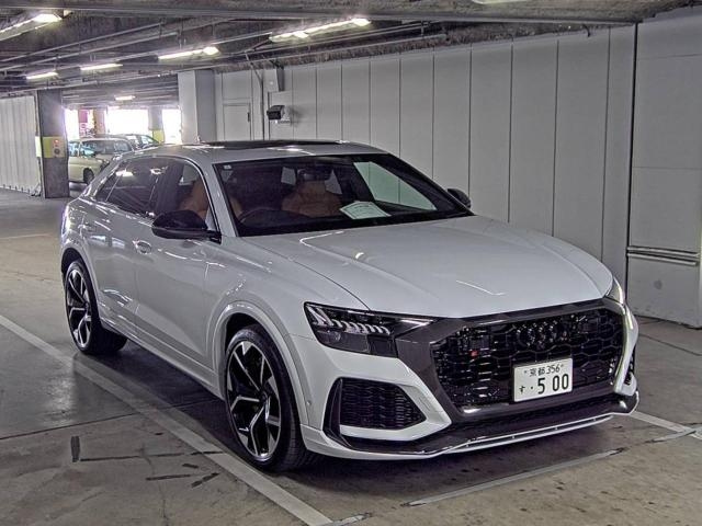 AUDI RS Q8 2024