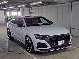 AUDI RS Q8 2024