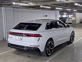 AUDI RS Q8 2024