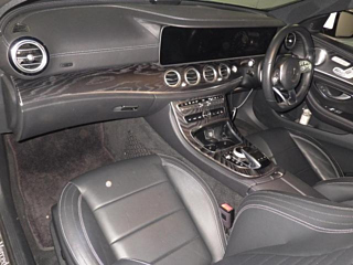 MERCEDES BENZ E CLASS 2019