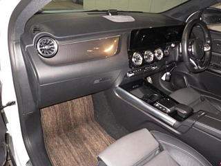 MERCEDES BENZ GLA CLASS 2022