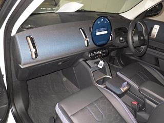 BMW MINI 2024