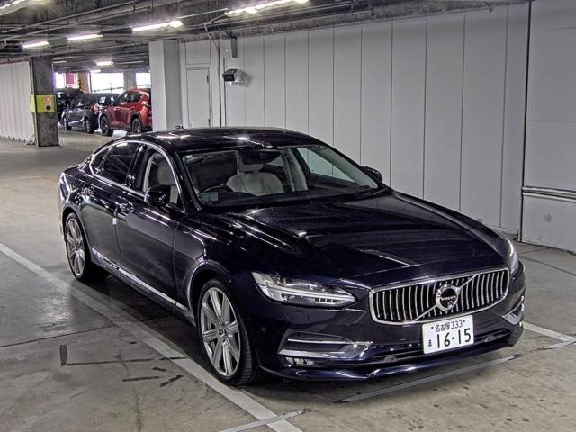 VOLVO S90 2016
