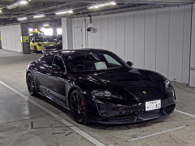 PORSCHE TAYCAN 2023