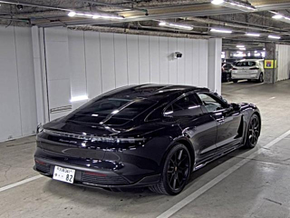 PORSCHE TAYCAN 2023
