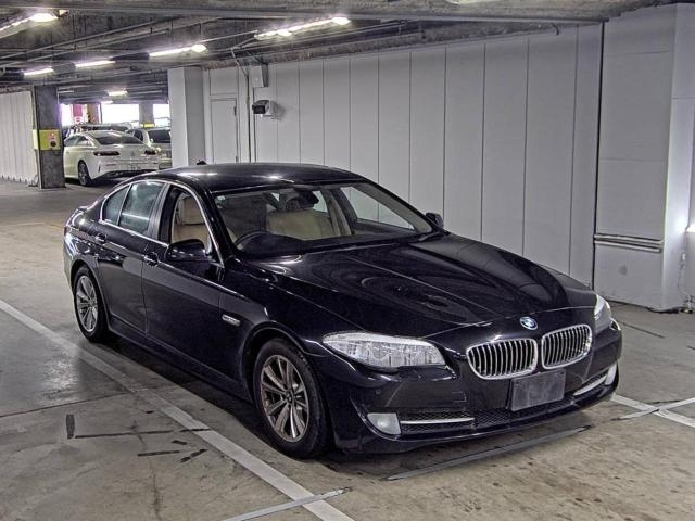 BMW 5 SERIES 2012
