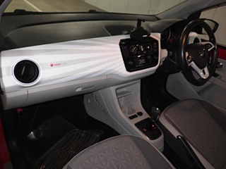 VOLKSWAGEN UP 2017