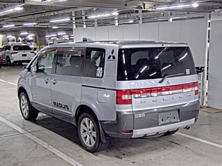MITSUBISHI DELICA D5 2009