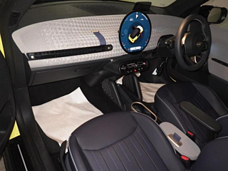 BMW MINI 2024