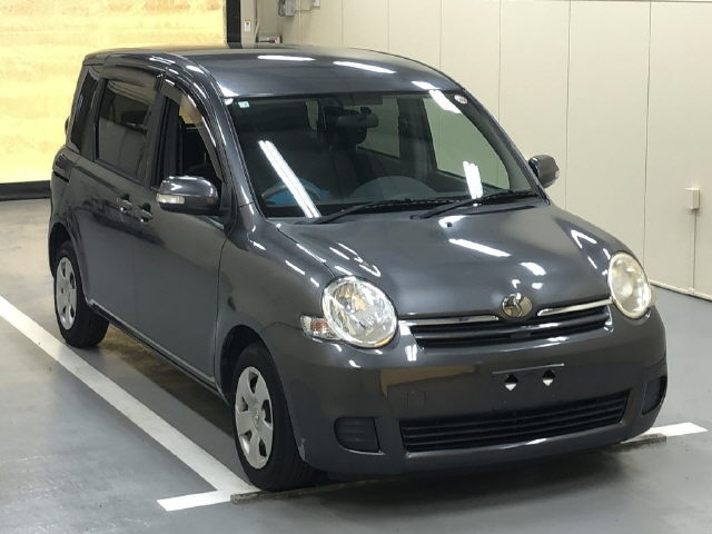 TOYOTA SIENTA 2008