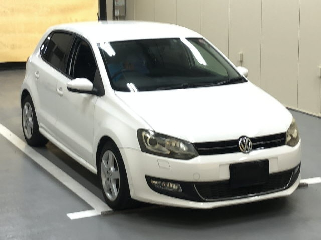 VOLKSWAGEN POLO 2012