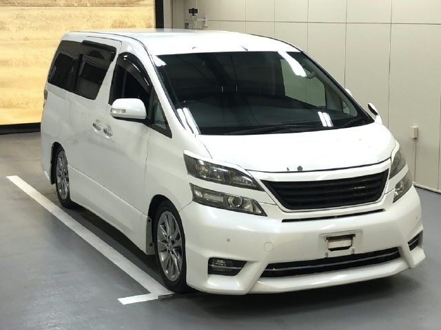 TOYOTA VELLFIRE 2010
