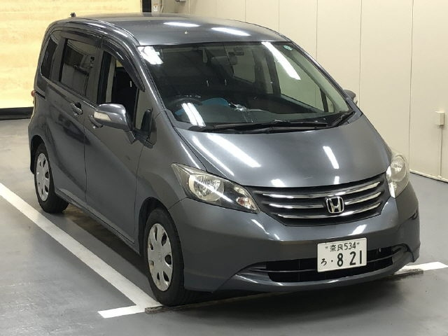 HONDA FREED 2011