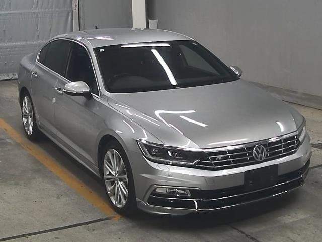 VOLKSWAGEN PASSAT 2016