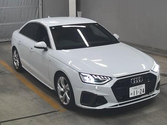 AUDI A4 2020