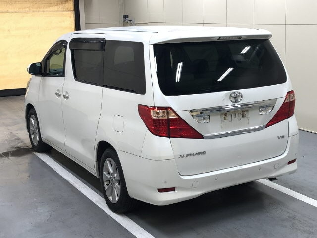 TOYOTA ALPHARD 2009