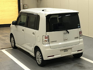 DAIHATSU MOVE CONTE 2010
