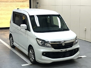 SUZUKI SOLIO 2015