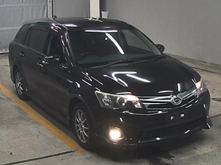 TOYOTA COROLLA FIELDER 2013