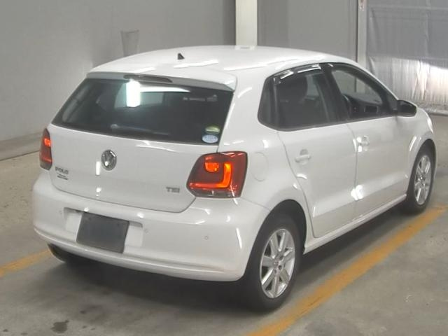 VOLKSWAGEN POLO 2012