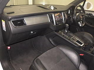 PORSCHE MACAN 2017