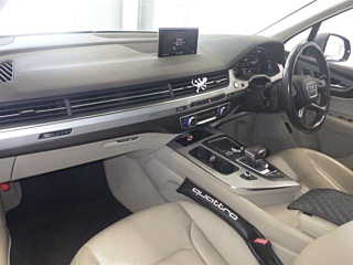 AUDI Q7 2016