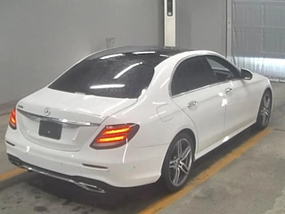 MERCEDES BENZ E CLASS 2020