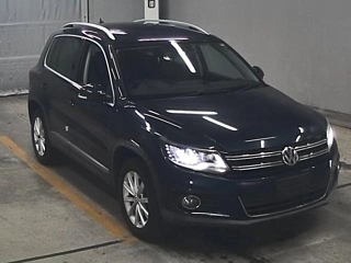 VOLKSWAGEN TIGUAN 2016