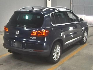 VOLKSWAGEN TIGUAN 2016