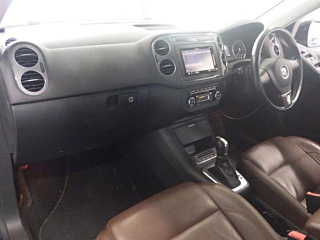 VOLKSWAGEN TIGUAN 2016