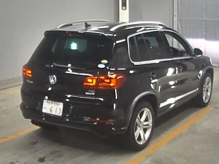 VOLKSWAGEN TIGUAN 2016