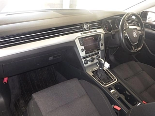 VOLKSWAGEN PASSAT 2015