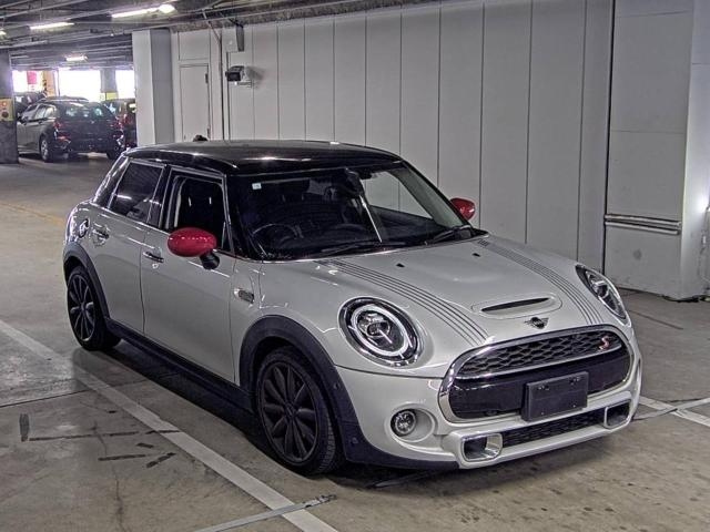 BMW MINI 2020