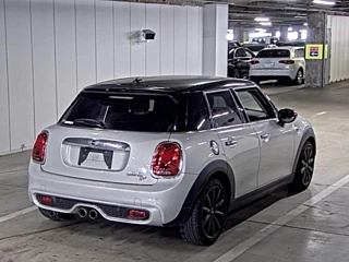 BMW MINI 2020