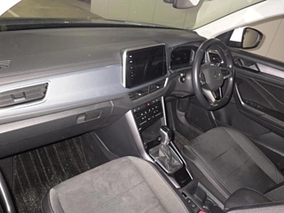 VOLKSWAGEN T-ROC 2022
