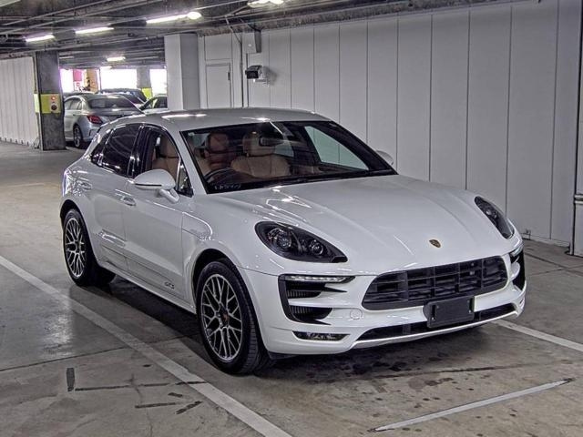 PORSCHE MACAN 2017