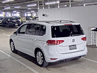 VOLKSWAGEN GOLF TOURAN 2016