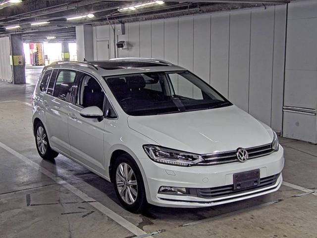 VOLKSWAGEN GOLF TOURAN 2016