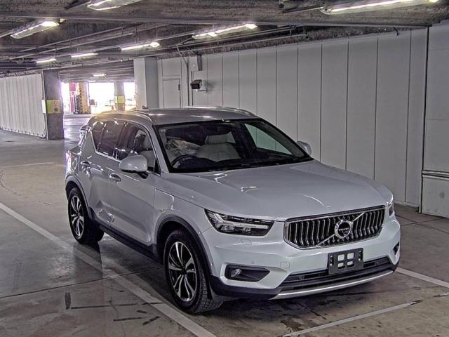 VOLVO XC40 2021