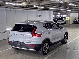 VOLVO XC40 2021