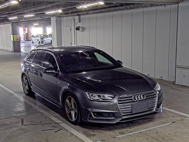 AUDI A4 2018